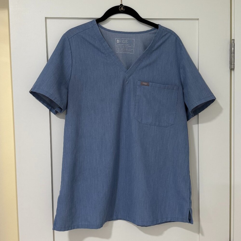 FIGS women's Heather Indigo Catarina - One-Pocket Scrub Top - L